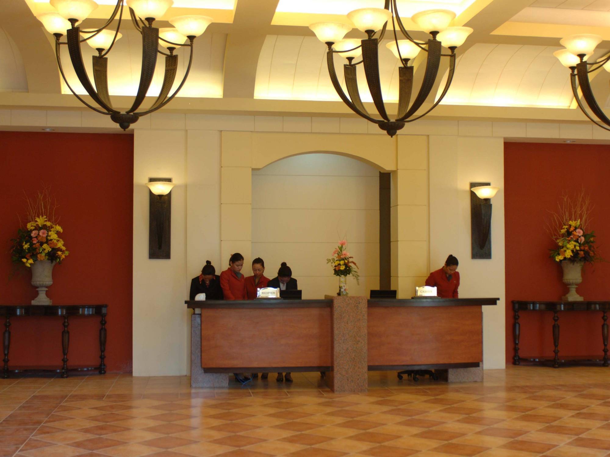 فندق فندق آند ريزدينسيز بلانتا سنترو باكولود المظهر الخارجي الصورة